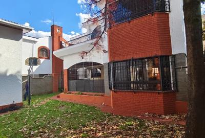 5 Bed Townhouse with En Suite at Lavington Green