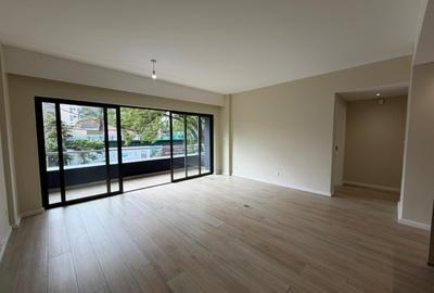 2 Bed Apartment with En Suite in Riverside - 3