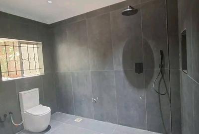 4 Bed House with En Suite in Muthaiga - 4