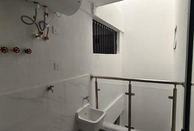 2 Bed Apartment with En Suite in Westlands Area - 3