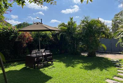 5 Bed Townhouse with En Suite at Arwings Kodhek - 3