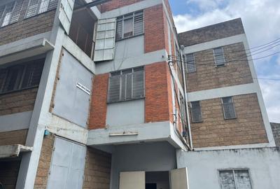 3,500 ft² Commercial Property with Parking at Lusaka Close - 2