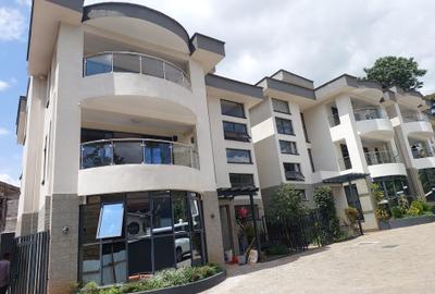 5 Bed Townhouse with En Suite at Lavington