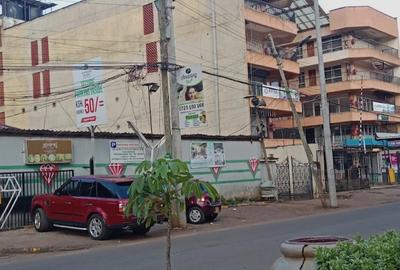 85,000 ft² Commercial Property with Lift at 4Th Parklands