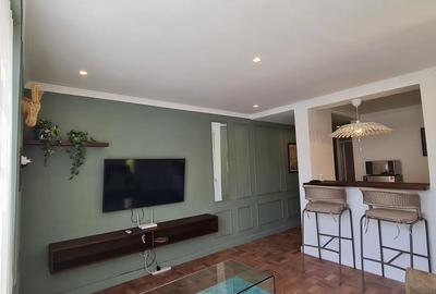 Furnished 1 Bed Apartment with En Suite at Riverside Drive - 2