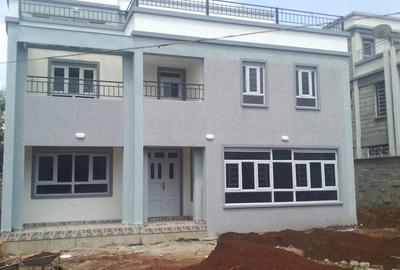 5 Bed Townhouse with En Suite at Gikambura - 2