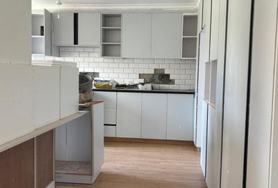 6 Bed House with En Suite at 00502 - 2