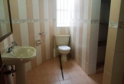 4 Bed House with En Suite in Gigiri