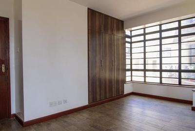 Serviced 2 Bed Apartment with En Suite at Gitaru - 3