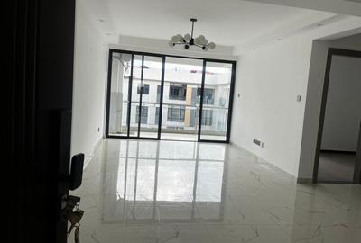 3 Bed Apartment with En Suite at Kindaruma Road