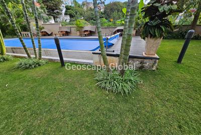 3 Bed Apartment with En Suite in Riverside