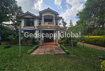 4 Bed House with En Suite in Nyari