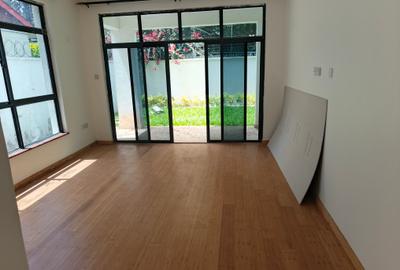 4 Bed Townhouse with En Suite at Lavington - 2