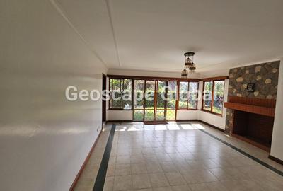 4 Bed Townhouse with En Suite in Spring Valley