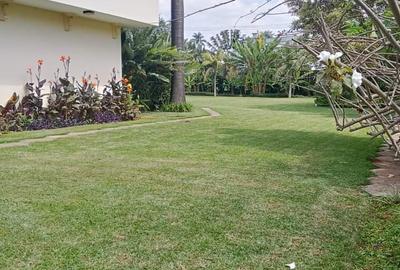 5 Bed House with En Suite at Nyari