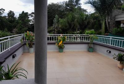 4 Bed Townhouse with En Suite at Spring Valley