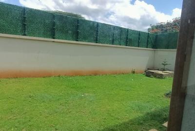 5 Bed Villa with En Suite in Lavington