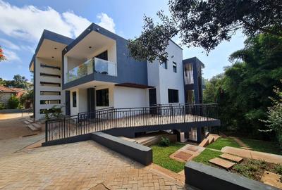 4 Bed Townhouse with En Suite at Karen
