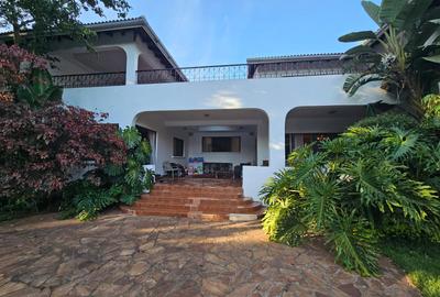 5 Bed House with En Suite in Kitisuru - 3