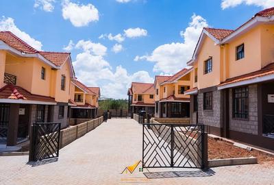 4 Bed Townhouse with En Suite in Ongata Rongai - 4