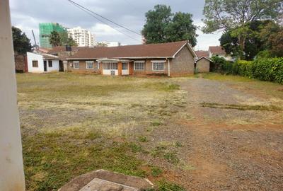 Land at 1 Acre At 490M And 3/4 Acre At 400M Off Peponi Road