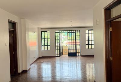 3 Bed Apartment with En Suite in Kileleshwa - 4