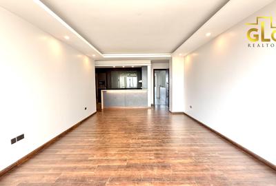 3 Bed Apartment with En Suite in Brookside