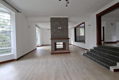 5 Bed Townhouse with En Suite in Rosslyn - 4