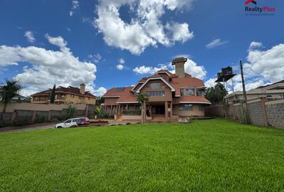 8 Bed Townhouse with En Suite in Runda - 2