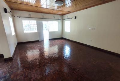 3 Bed House with En Suite at Near Galleria