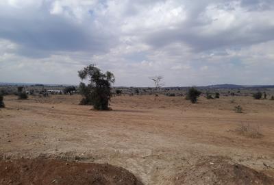 Land in Isinya - 2