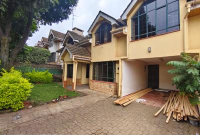 5 Bed Townhouse with En Suite at Lavington Green