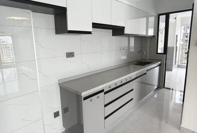 2 Bed Apartment with En Suite in Westlands Area - 3