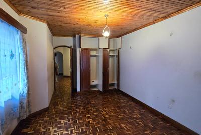 4 Bed Townhouse with En Suite at Rhapta Road - 4