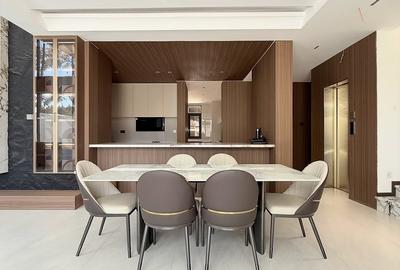 5 Bed Townhouse with En Suite at Lavington Green - 3