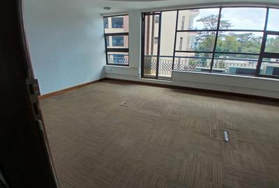 547 ft² Commercial Property with Parking in Parklands