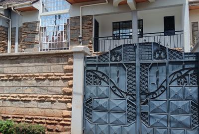 7 Bed House with En Suite at Langata