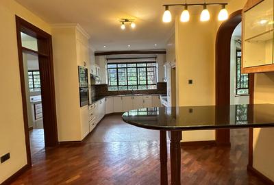 4 Bed House with En Suite at Kerarapon
