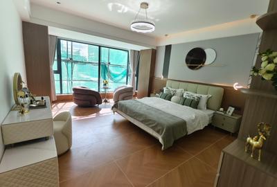 5 Bed House with En Suite at Hurlingham Near Mosque - 3