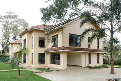 4 Bed House at Ridgeways Road