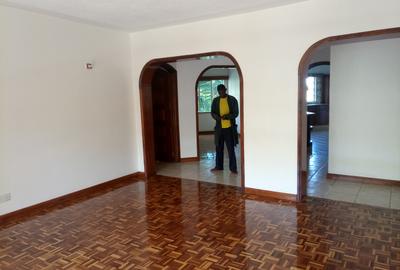 3 Bed Apartment with En Suite at Brookside