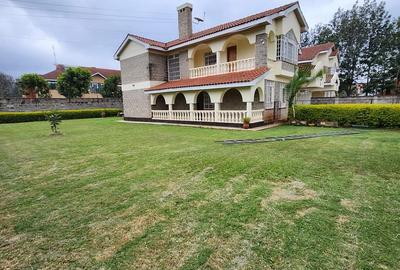 4 Bed House with En Suite at Bomas