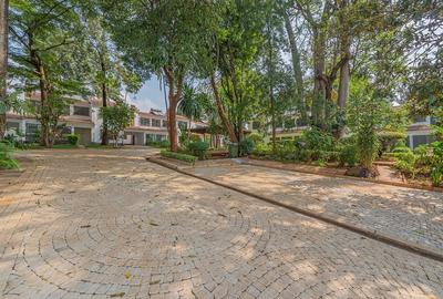 4 Bed Townhouse with En Suite in Muthaiga - 3