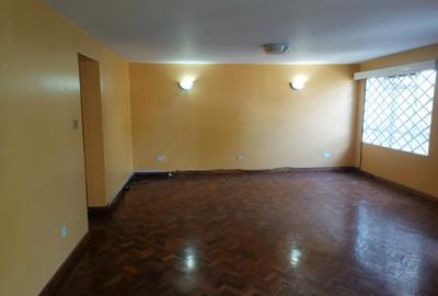 4 Bed Townhouse with En Suite at Kilimani Estate Nairobi