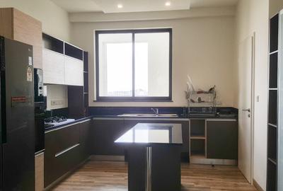 Furnished 3 Bed Apartment with En Suite at Riverside