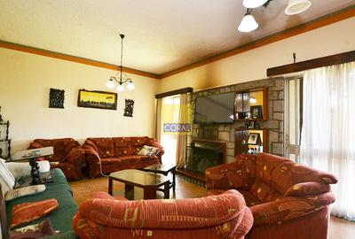 5 Bed House in Riverside - 3