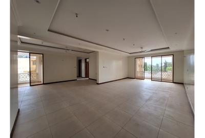 3 Bed Apartment with En Suite in Nyali Area