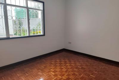 3 Bed Townhouse with En Suite in Brookside - 3