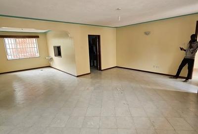 2 Bed Apartment with En Suite in Kilimani