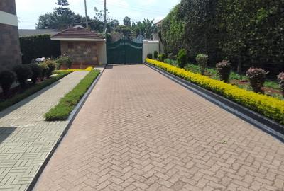 5 Bed Townhouse with En Suite in Runda - 4